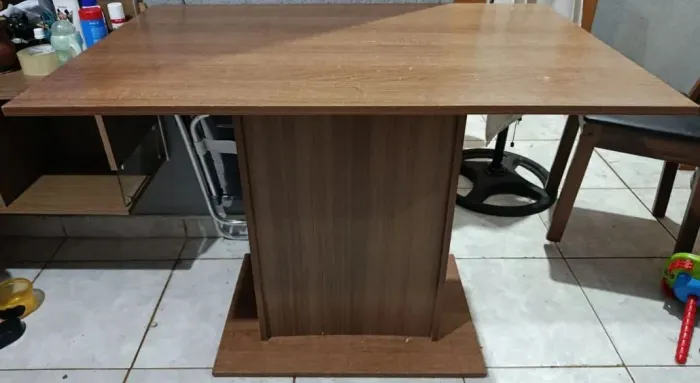 Vendo mesa pequena