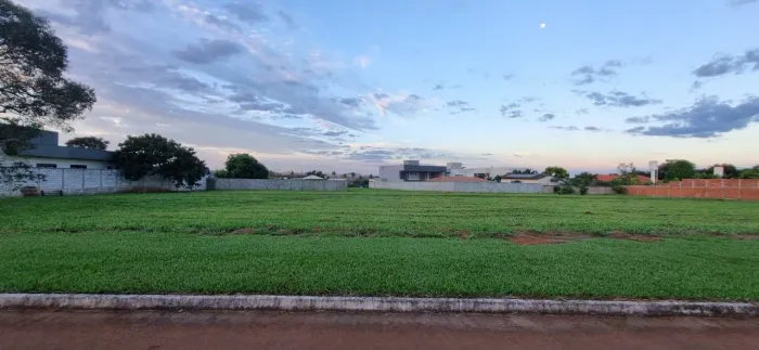 Lote/Terreno no Condomínio Villágio Baiocchi  1.202,35m² Goianira