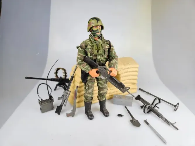 Boneco militar US ARMY do ano 2000 - Brinquedo de Colecionador inteiro e conservado