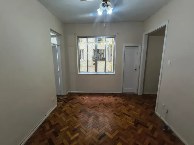 Apartamento para alugar com 91 metros quadrados e 2 quartos em Copacabana - Rio de Janeiro