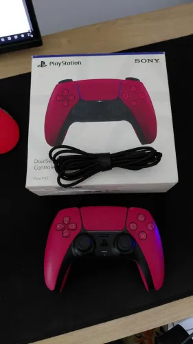 Controle PS5 Cosmic Red