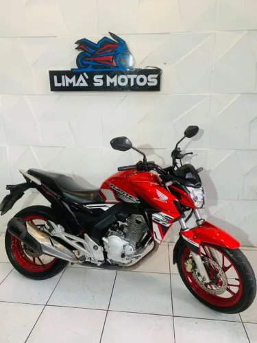 VENDO OU TROCO HONDA CB TWISTER 250 2021 ( LIMAS MOTOS)