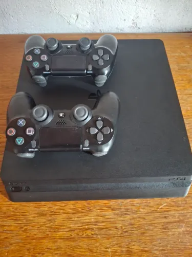 Ps4 silm