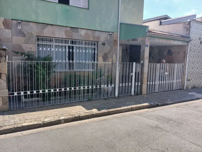 Grades e portões social e entrada de auto