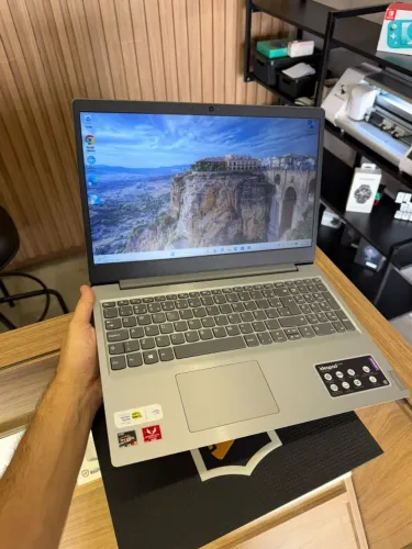Notebook Lenovo Ryzen 5 vega 8 2gb (Anápolis)