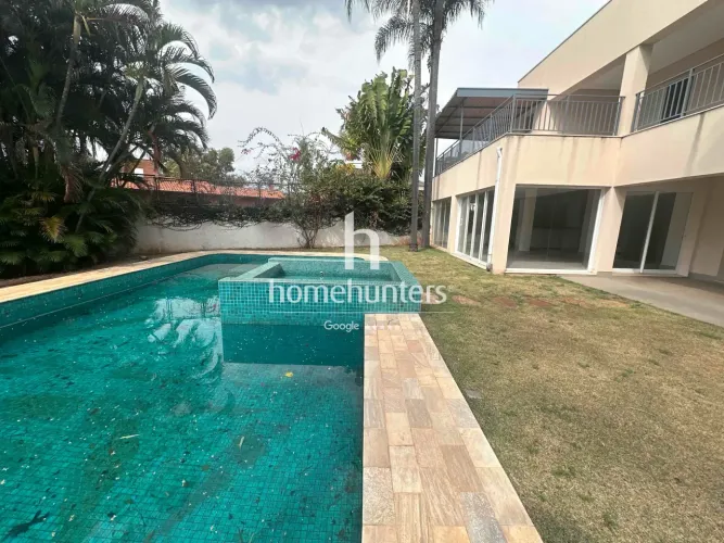 Sobrado para venda e locação, 524m2, 5 suítes, Área Gourmet, piscina, escritório, mezanino