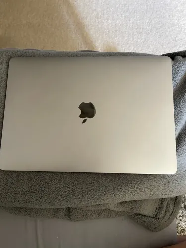 MacBook Pro 2018 - Touch ID - 240gb - 8gb