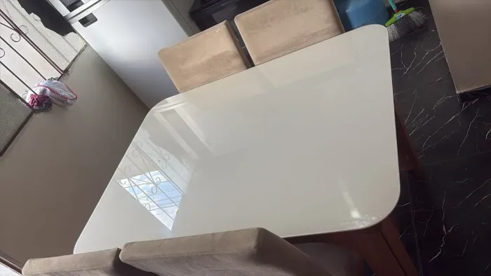 Jogo de mesa 4 cadeira