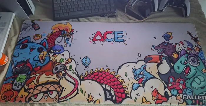 Mousepad Gamer Fallen Ace Speed++ Estampado Antiderrapante Borda Costurada Grande 45x45cm