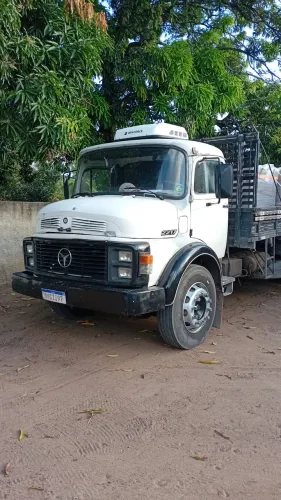 Caminhão truck 2217