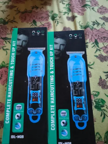Máquina de cortar cabelo nova e lacrada 