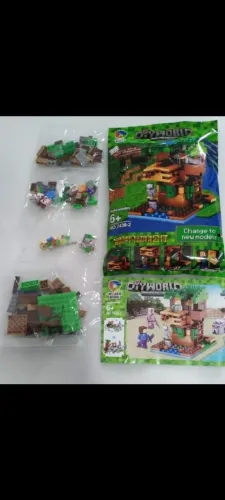 Kit Minekraft tipo Lego 175pecas c 4 personagens novo + manual