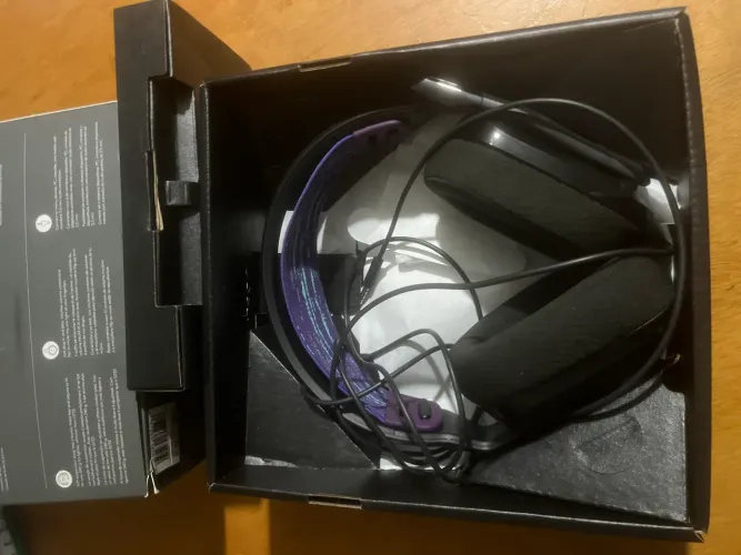 Fone gamer G335 logitech