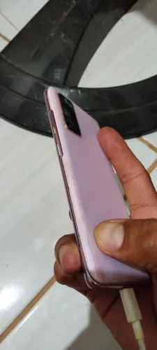 Samsung e20Fe