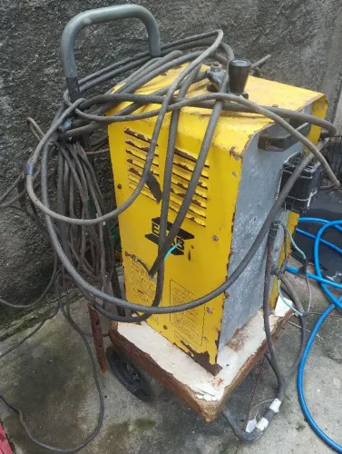 Máquina de solda