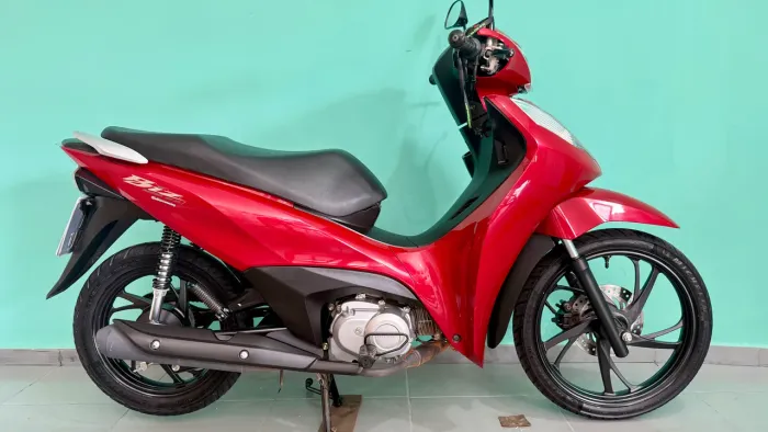 BIZ 125 EX 2025 ÚNICA DONA