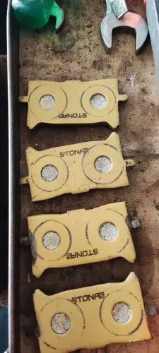 2 JOGOS DE PASTILHA DIANTEIRA USADO HONDA CB300