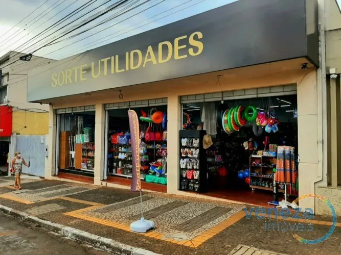 Salão-Loja à venda por R$ 8000000.00, 580.00 m2 - CENTRO - LONDRINA/PR