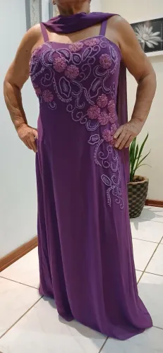Vendo vestido longo de festa