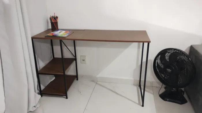 Mesinha escrivaninha 