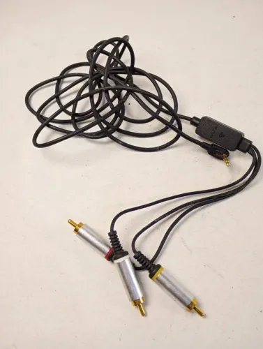 Cabo AV Composto Original Sony para PSP 2000 / 3000 (Saída RCA / Banhado a Ouro)