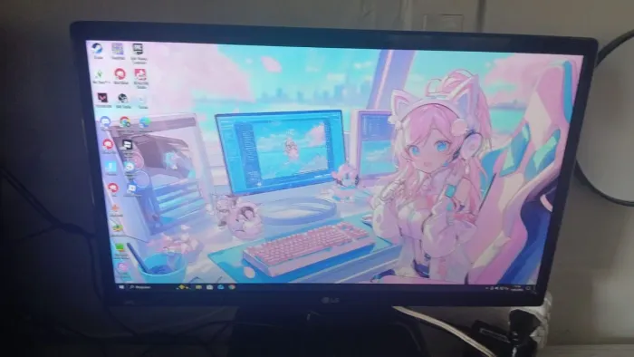 Pc Gamer AMD ryzen 5 2400G with Radeon vega graphics. 16GB