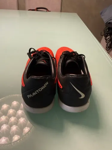 Chuteira Nike phantom 