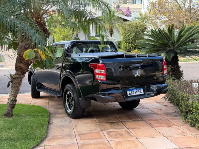 Mitsubishi L200 Triton Sport GLS 2.4 CD Diesel Aut. 2020