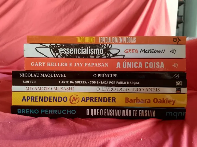 Kit com 8 Livros
