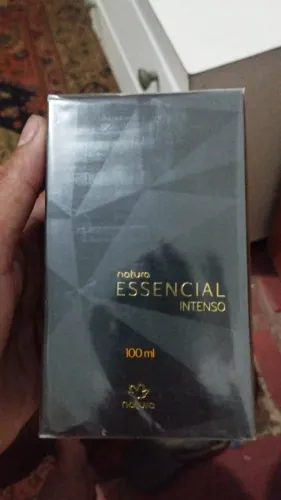 Perfume essencial masculino intenso