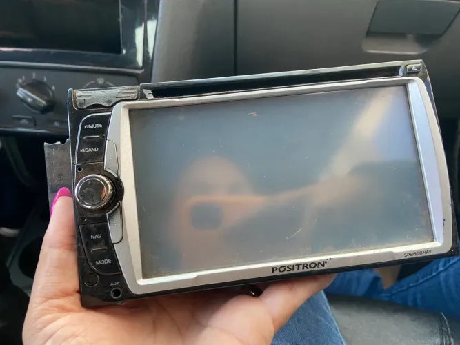 DVD automotivo pósitron