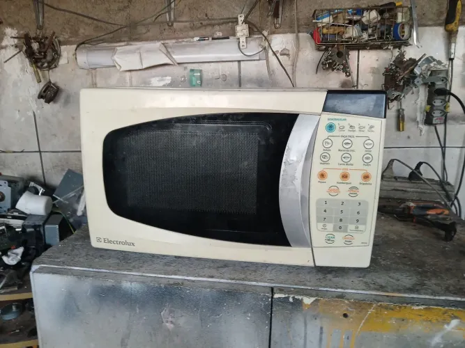Micro-ondas Electrolux 20litros
