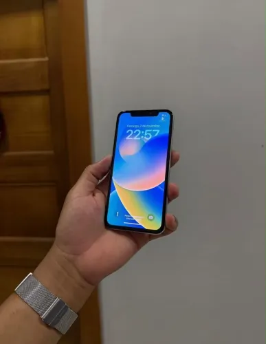 Vendo IPhone XS 700$