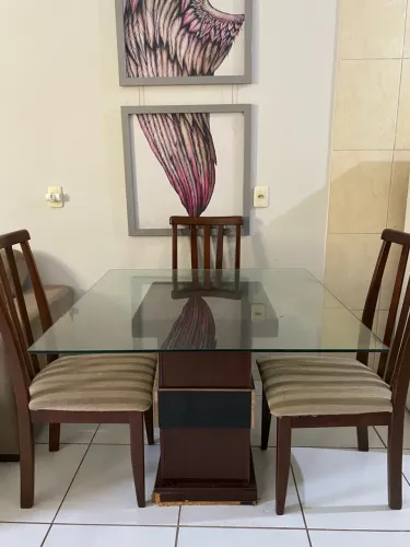 Mesa 4 cadeiras