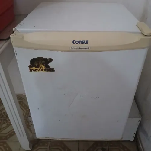 Vende-se frigobar