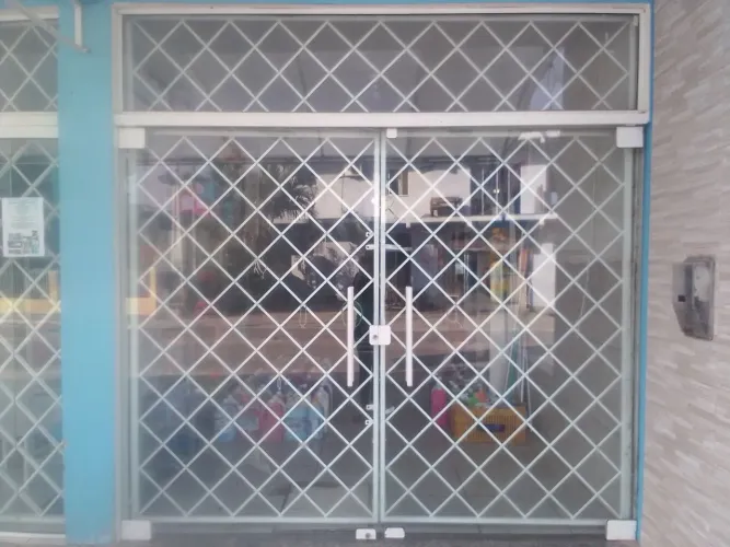 Vendo Porta blindex ou troco por  Geladeira