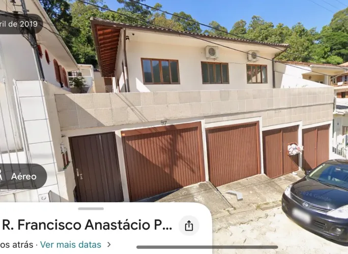 Quarto Mobiliado em Casa na Trindade - Próximo à UFSC