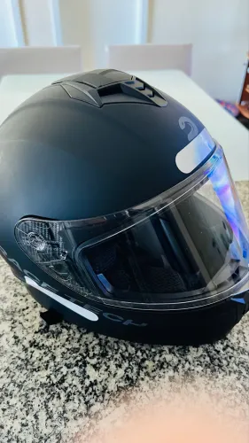 Capacete