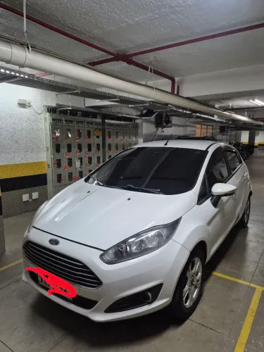 Ford Fiesta 1.6 16V Flex Aut. 5P 2016