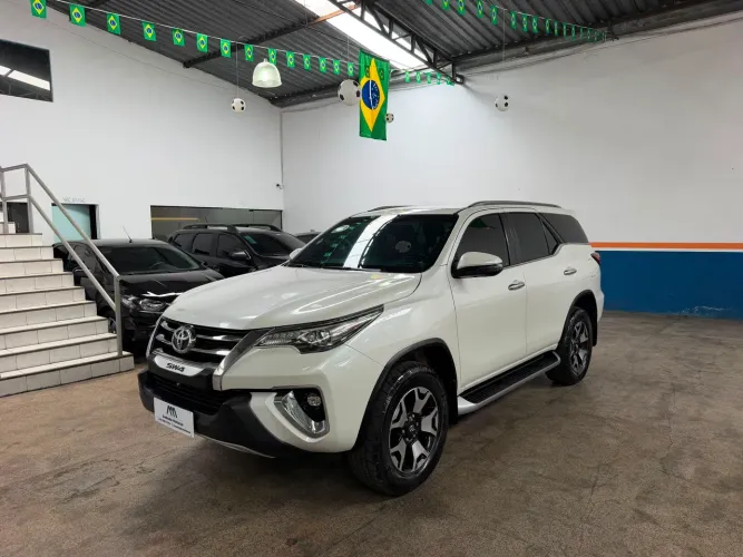 Toyota Hilux SW4 SRX Diamo. 4X4 2.8 TB DIE AUT 2020