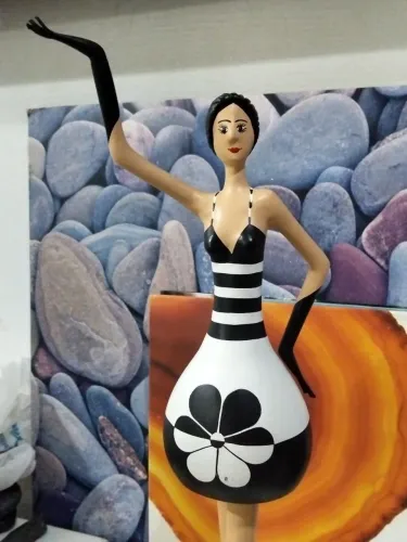 Arte boneca bailarina cabaça cuia e papel linda
