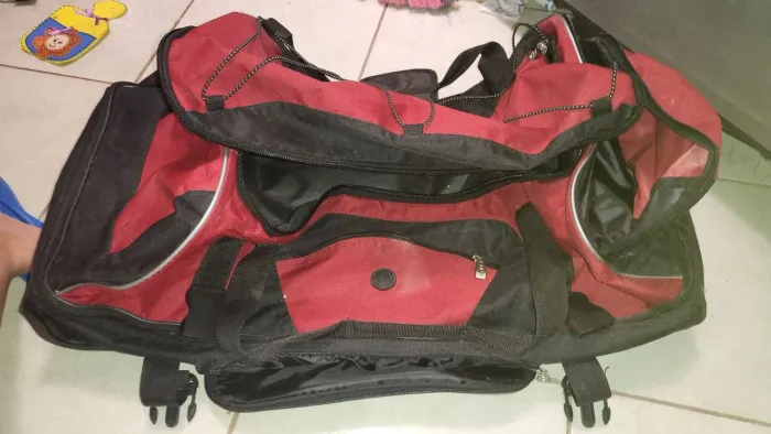 MALA DE VIAGEM GG PARA DESPACHAR PERFEITO ESTADO USADA 1 VEZ