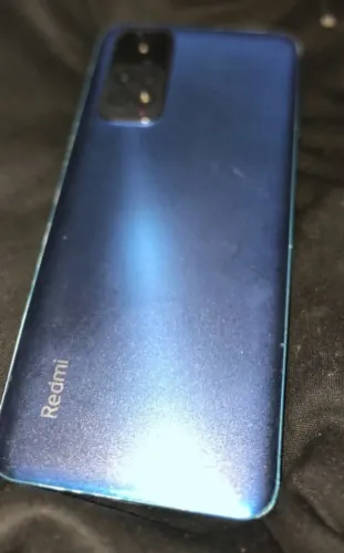Vende-se redmi 11 450$