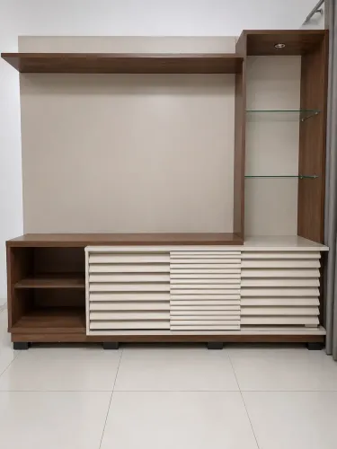 Vendo rack para TV seminovo