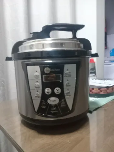 Panela de pressão eletrica