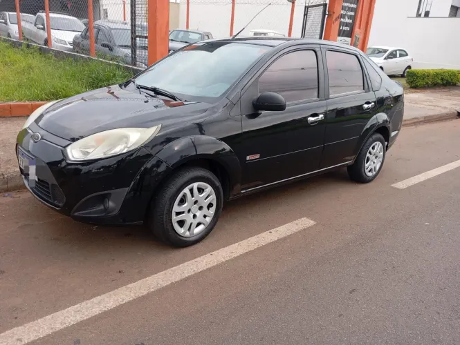 Ford Fiesta Sed. 1.6 8V Flex 4P 2013