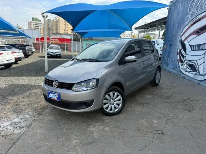 Volkswagen Fox 1.0 MI Total Flex 8V 5P 2014