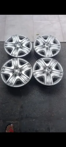 Rodas da Fiat Toro aro 17 