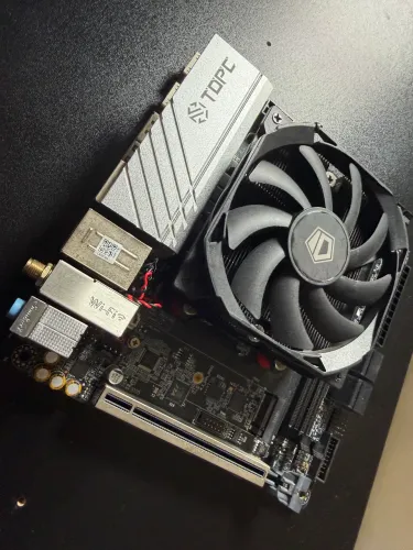 Kit Ryzen 9 7940h + placa mãe itx.