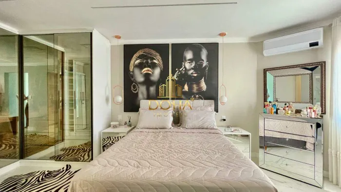 Apartamento Semi-Mobiliado com 02 Suítes no Coração da Cidade